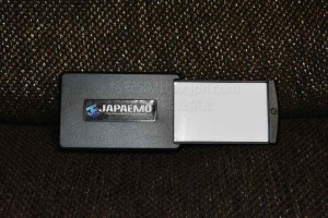 粘着性のあるパッド