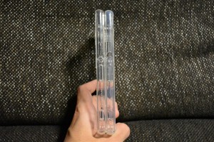 ケース側面の比較 電源ボタン側