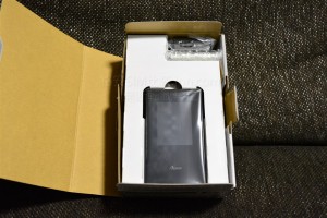 MR04LNのパッケージ開封画像