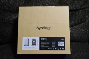 Synology DS215J梱包画像