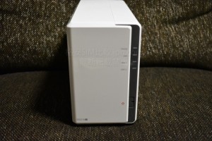 DS215J本体正面