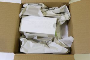 楽天モバイル端末と緩衝材