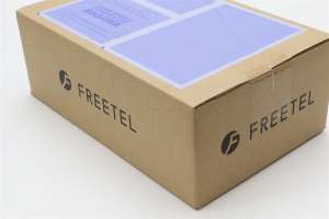 FREETEL梱包箱アップ画像
