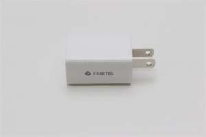 FREETEL製充電器