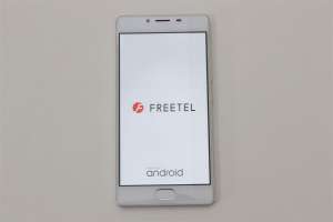 FREETEL REI_ロゴ画面