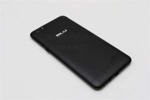 BLU GRAND X LTE_本体背面