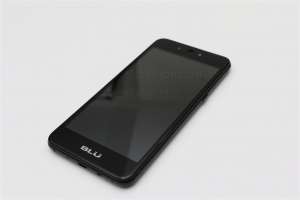 BLU GRAND X LTE_本体正面
